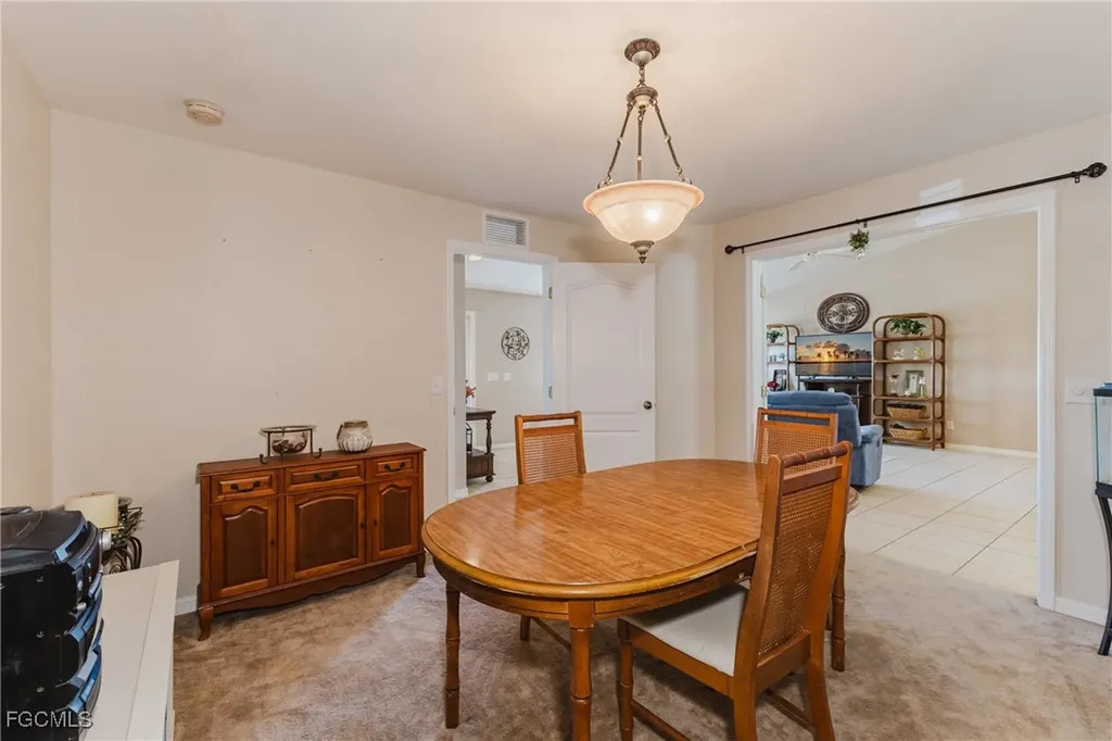 1027 NE 33rd Lane Cape Coral FL 33909