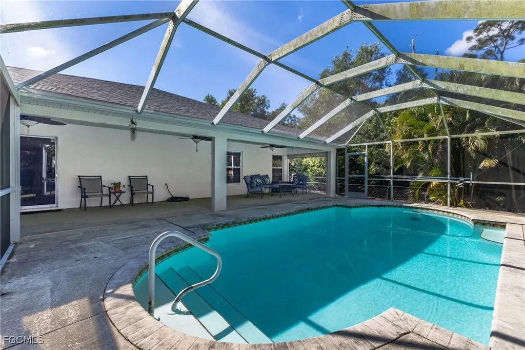 1027 NE 33rd Lane Cape Coral FL 33909