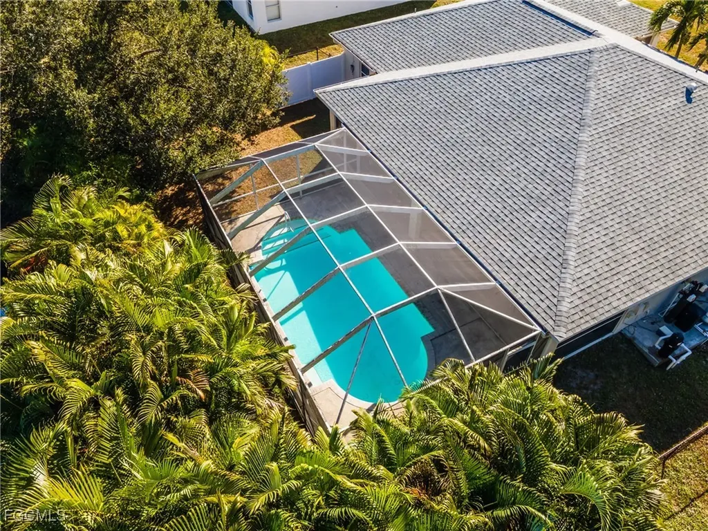 1027 NE 33rd Lane Cape Coral FL 33909