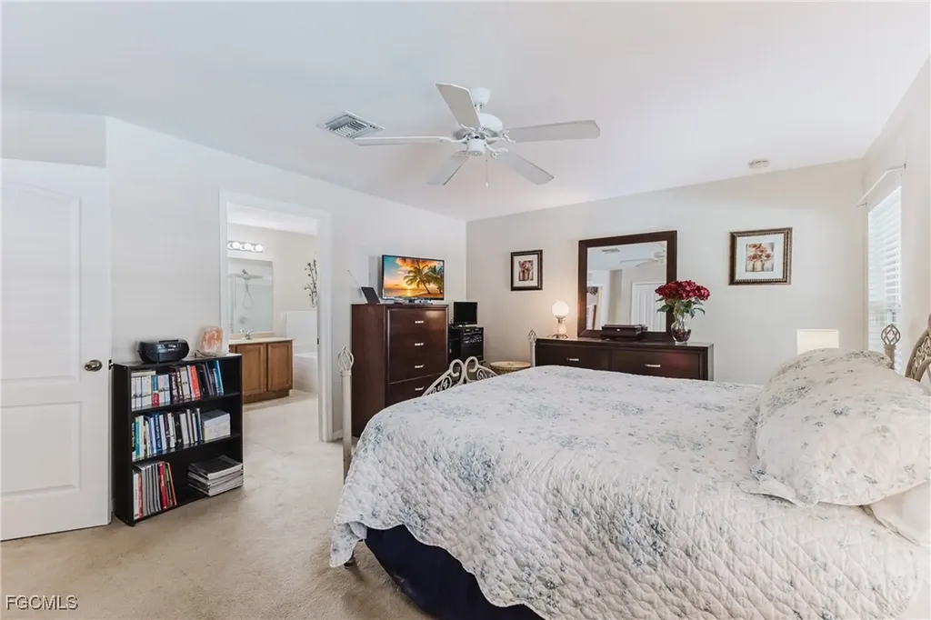 1027 NE 33rd Lane Cape Coral FL 33909