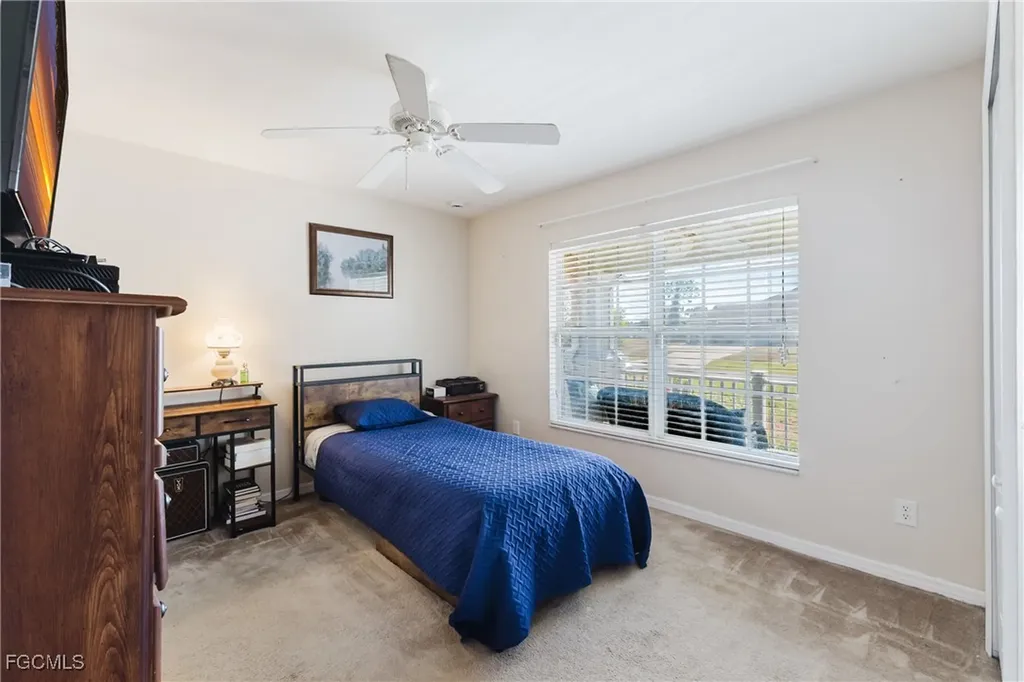 1027 NE 33rd Lane Cape Coral FL 33909