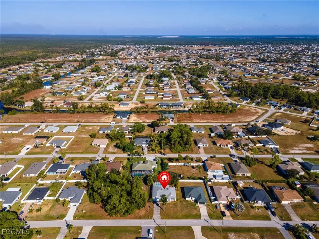 1027 NE 33rd Lane Cape Coral FL 33909