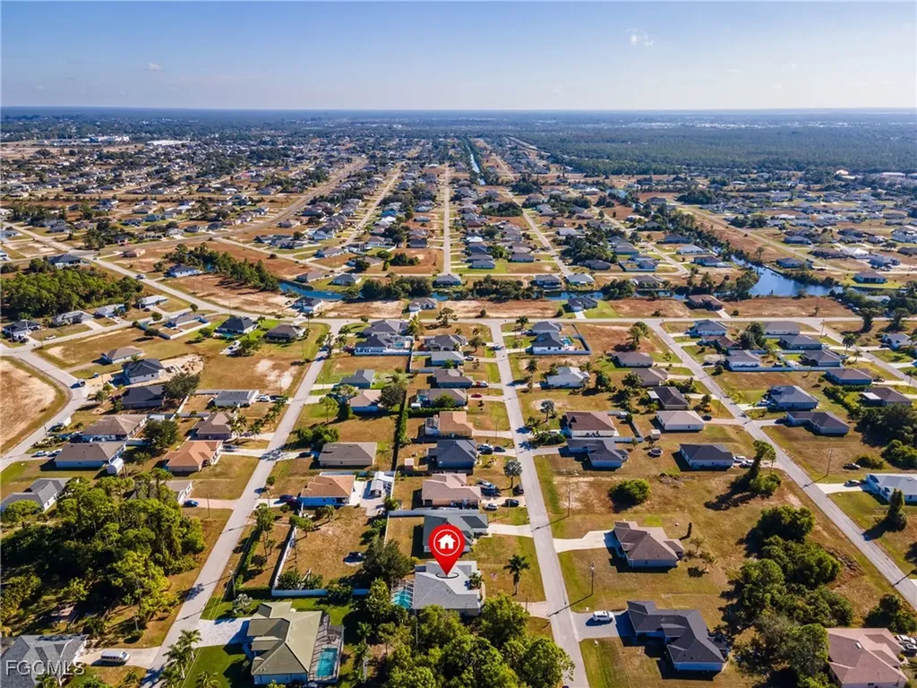1027 NE 33rd Lane Cape Coral FL 33909