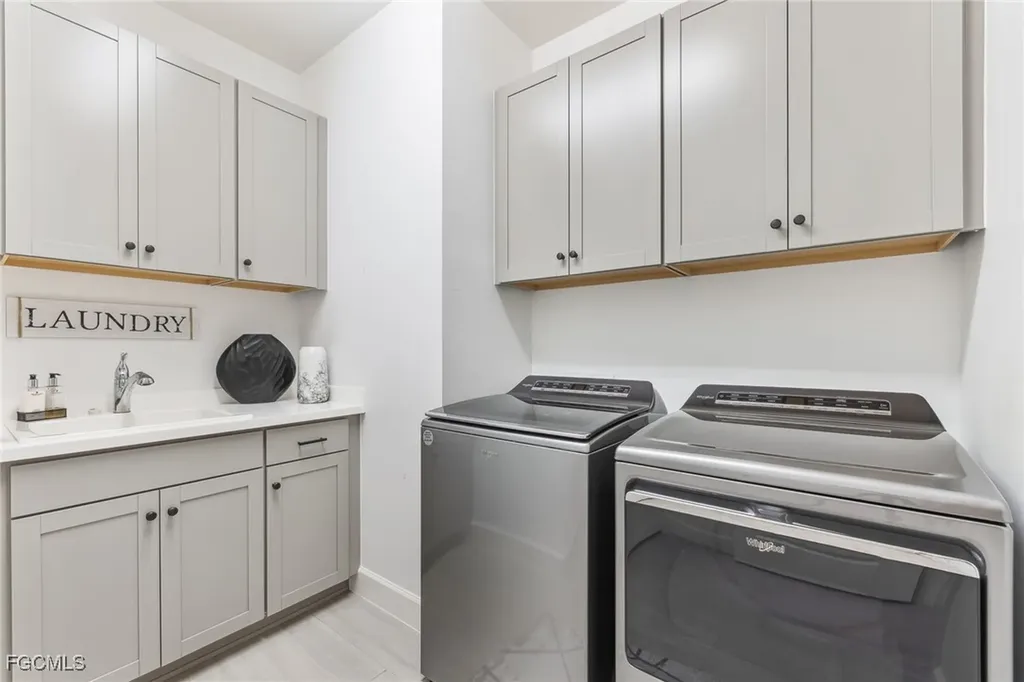 12279 Sussex Street Fort Myers FL 33913