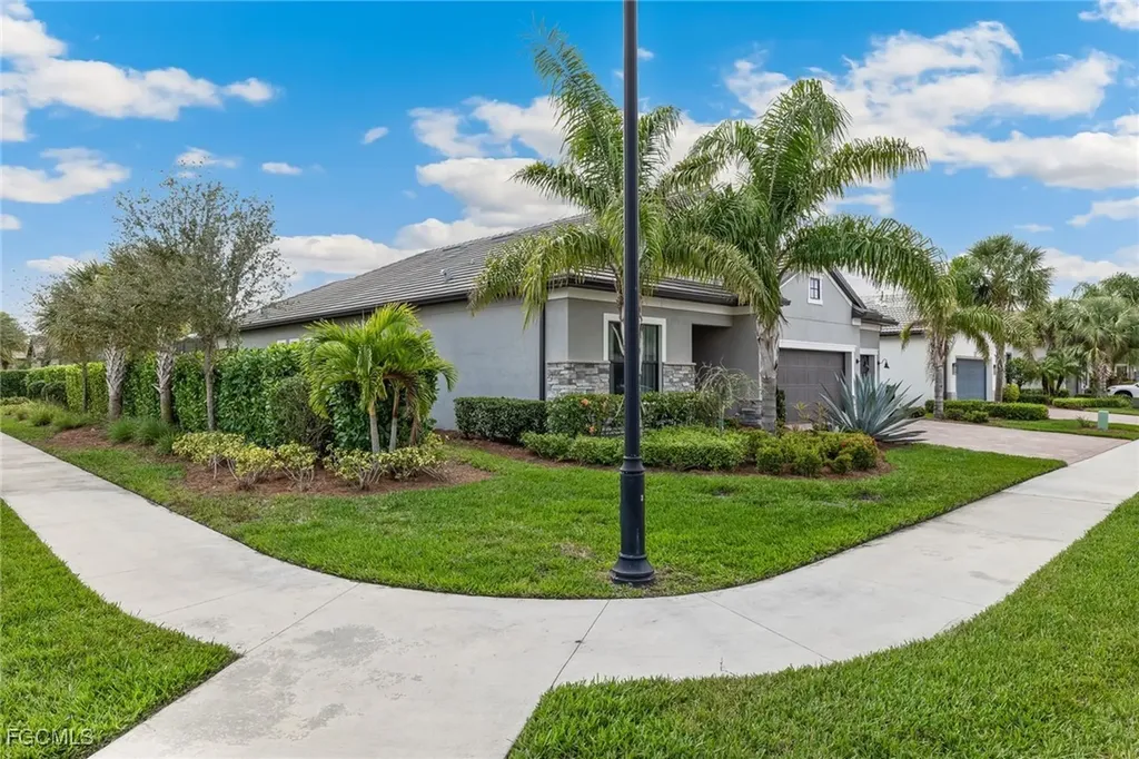 12279 Sussex Street Fort Myers FL 33913