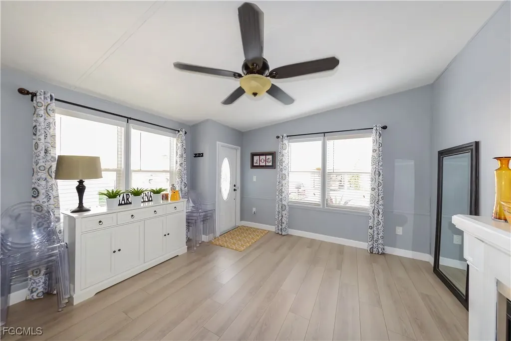 535 Sunshine Avenue North Fort Myers FL 33903