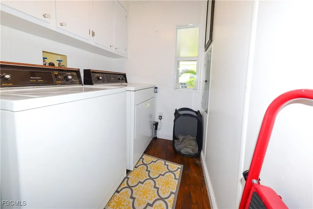 535 Sunshine Avenue North Fort Myers FL 33903