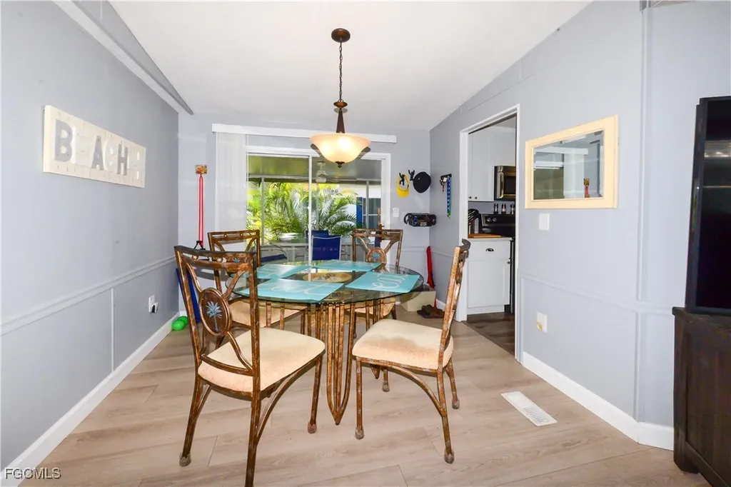 535 Sunshine Avenue North Fort Myers FL 33903