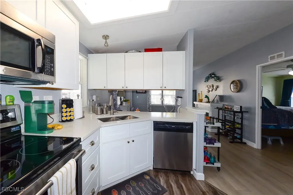 535 Sunshine Avenue North Fort Myers FL 33903