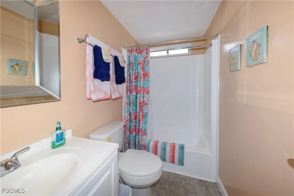 535 Sunshine Avenue North Fort Myers FL 33903