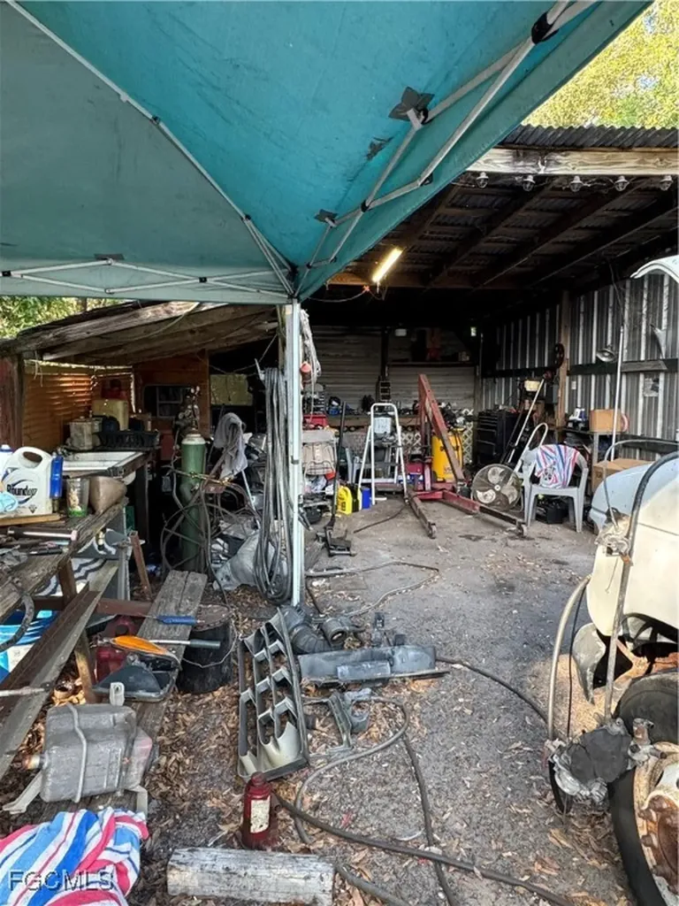 837 Pine Cone Avenue Clewiston FL 33440