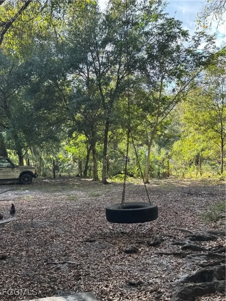 837 Pine Cone Avenue Clewiston FL 33440