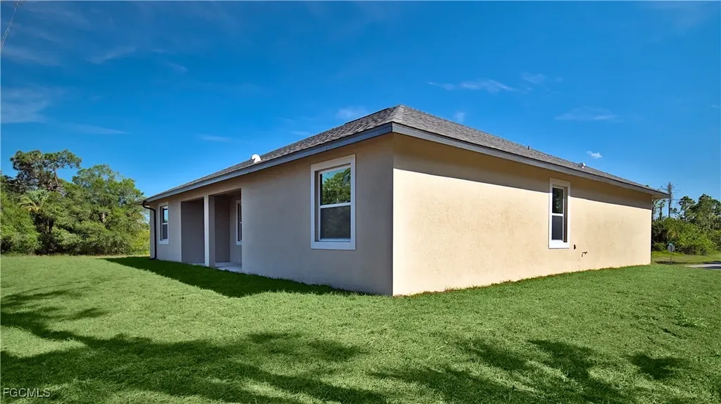 7003 Cape Court Labelle FL 33935