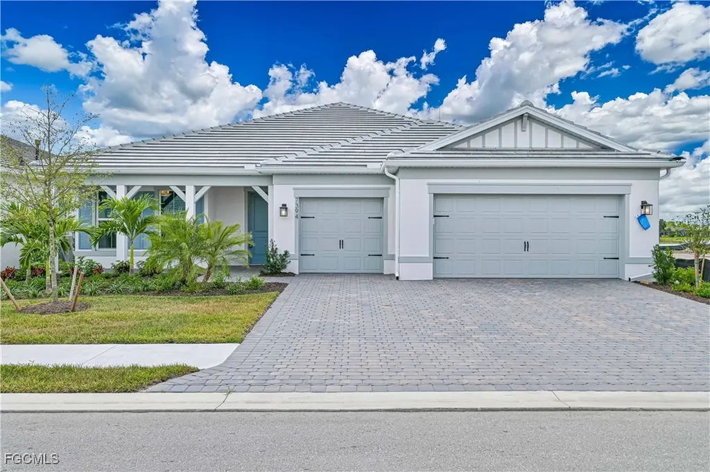 7394 Blue Salvia Drive North Fort Myers FL 33917