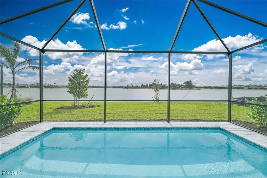 7394 Blue Salvia Drive North Fort Myers FL 33917