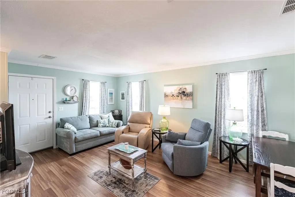 3152 Indian Village Lane North Fort Myers FL 33917