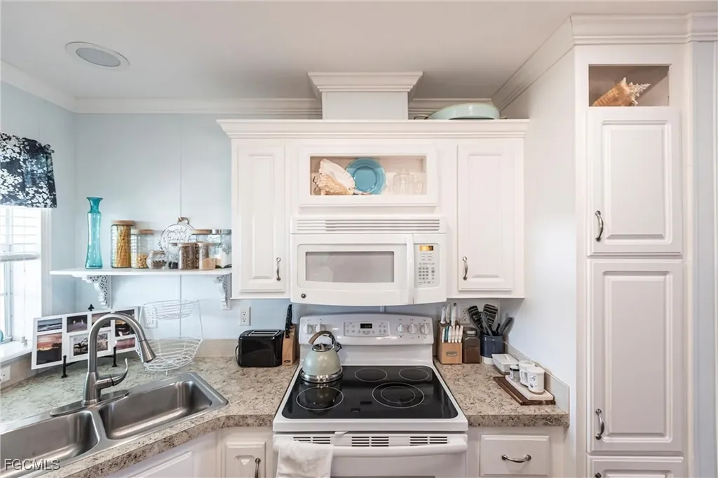 3152 Indian Village Lane North Fort Myers FL 33917