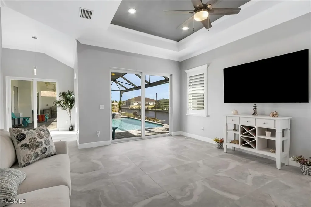1225 NW 33rd Avenue Cape Coral FL 33993