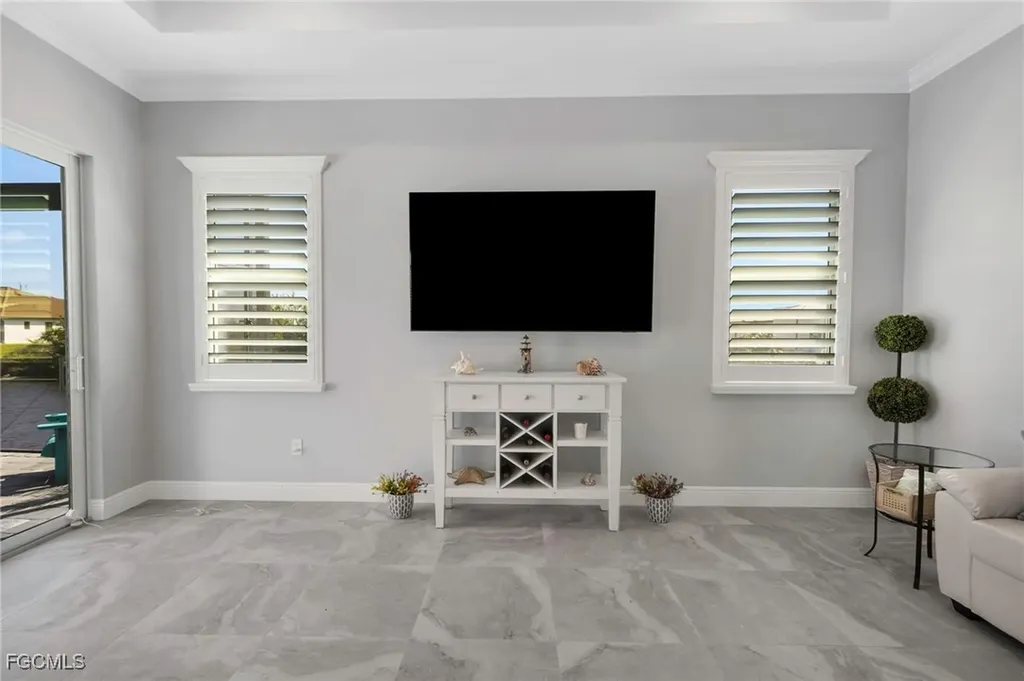 1225 NW 33rd Avenue Cape Coral FL 33993