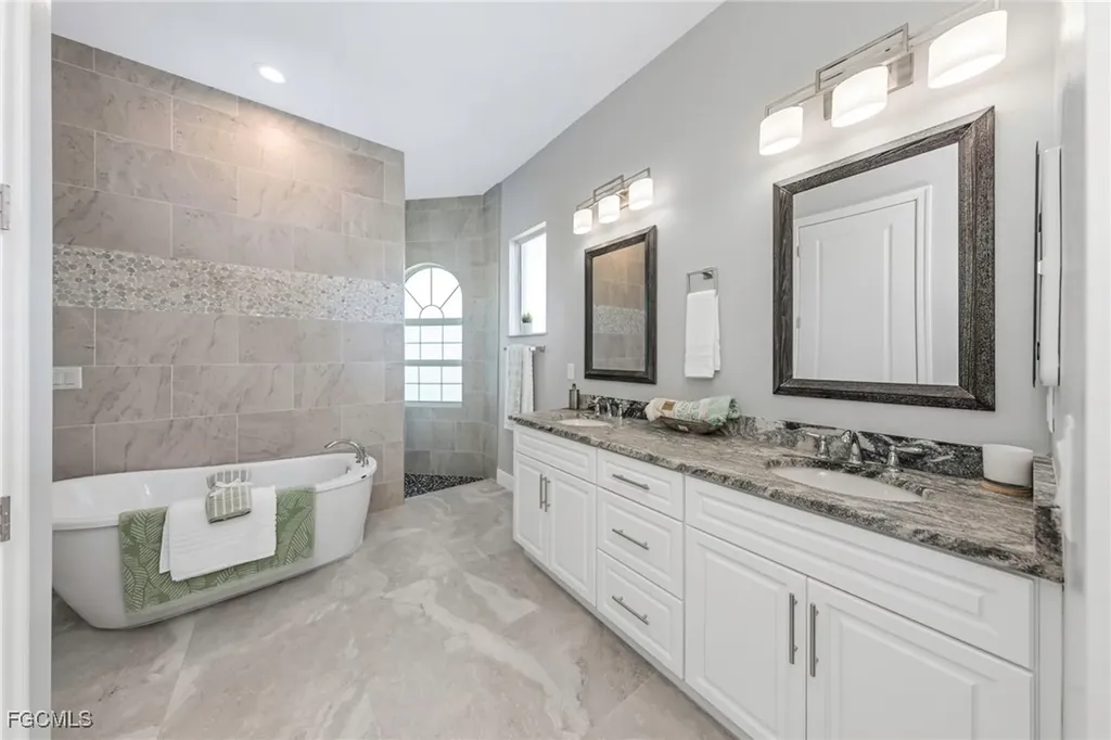 1225 NW 33rd Avenue Cape Coral FL 33993