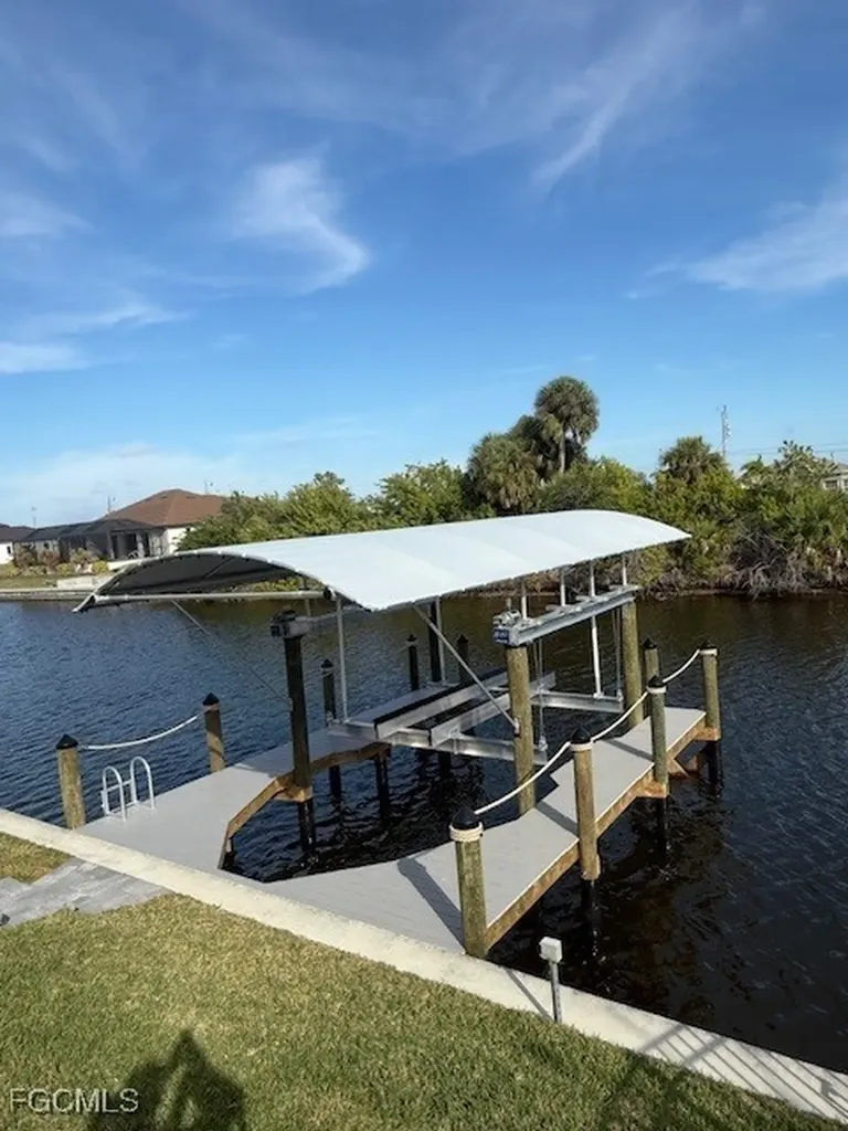1225 NW 33rd Avenue Cape Coral FL 33993