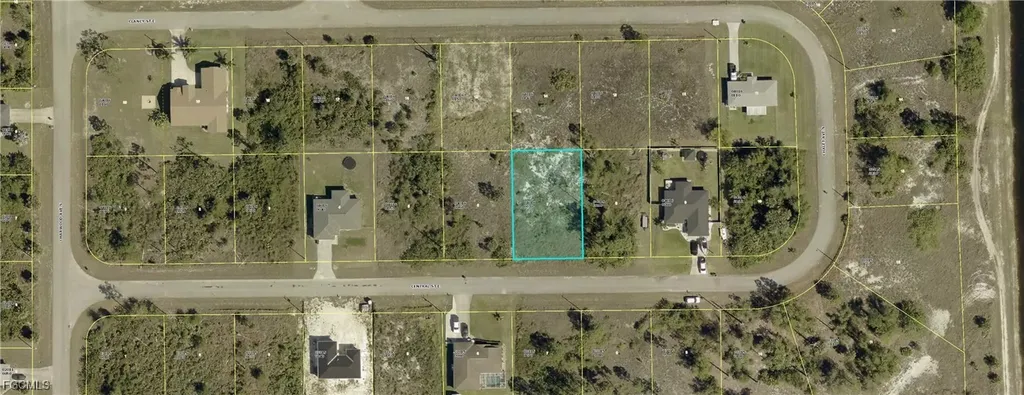 647 Central Street E Lehigh Acres FL 33974