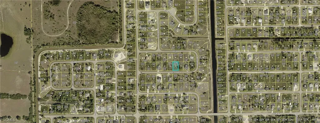 647 Central Street E Lehigh Acres FL 33974