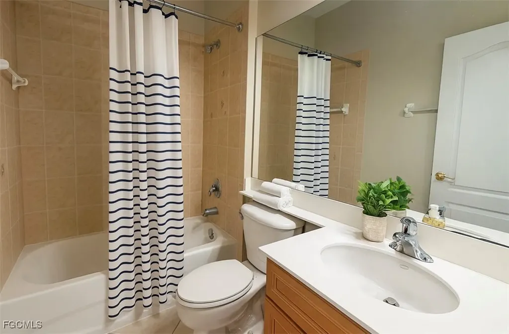 13071 Sandy Key Bend North Fort Myers FL 33903