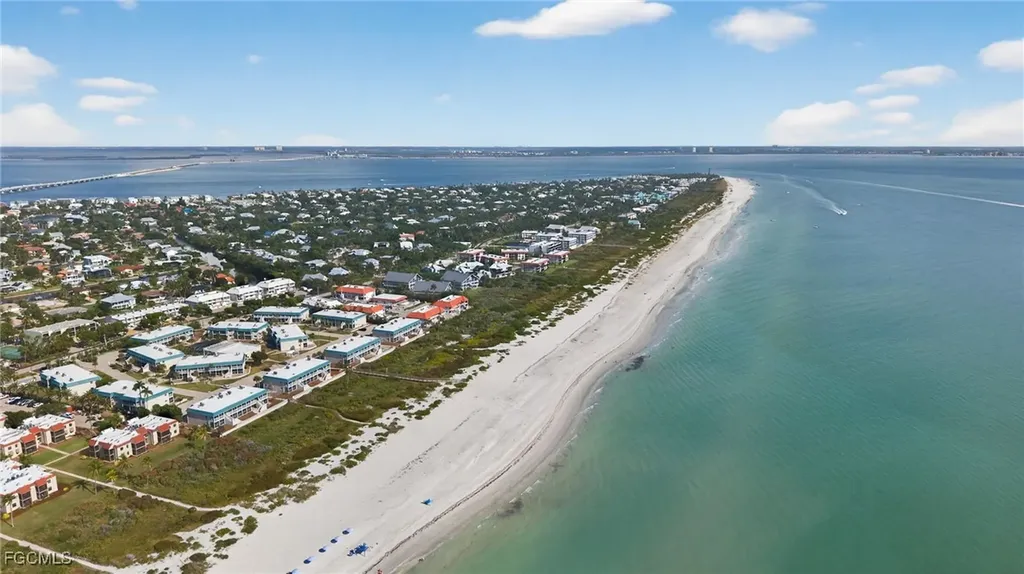 827 E Gulf Drive Sanibel FL 33957