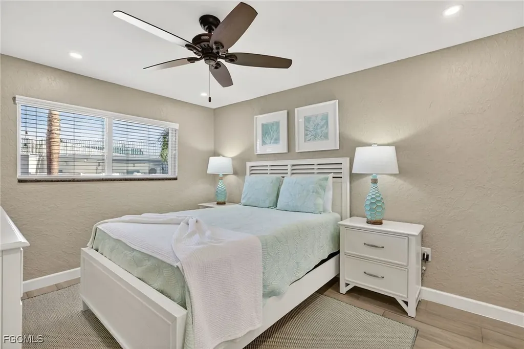 827 E Gulf Drive Sanibel FL 33957