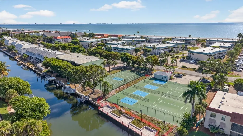 827 E Gulf Drive Sanibel FL 33957