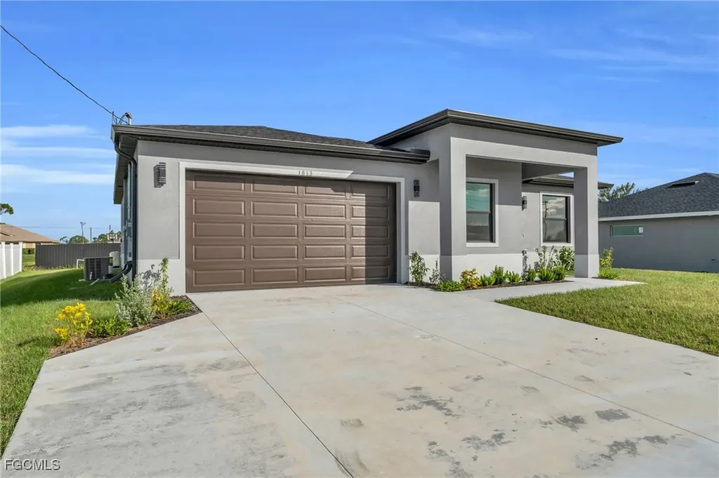 1013 El Dorado Boulevard N Cape Coral FL 33993