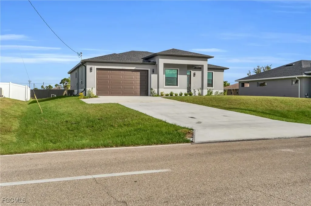 1013 El Dorado Boulevard N Cape Coral FL 33993