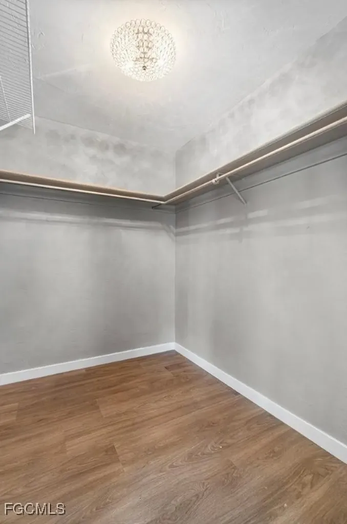 1220 SE 32nd Street Cape Coral FL 33904