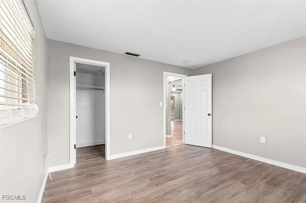 1220 SE 32nd Street Cape Coral FL 33904