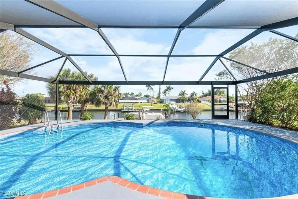 1220 SE 32nd Street Cape Coral FL 33904