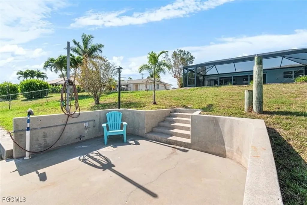 1220 SE 32nd Street Cape Coral FL 33904