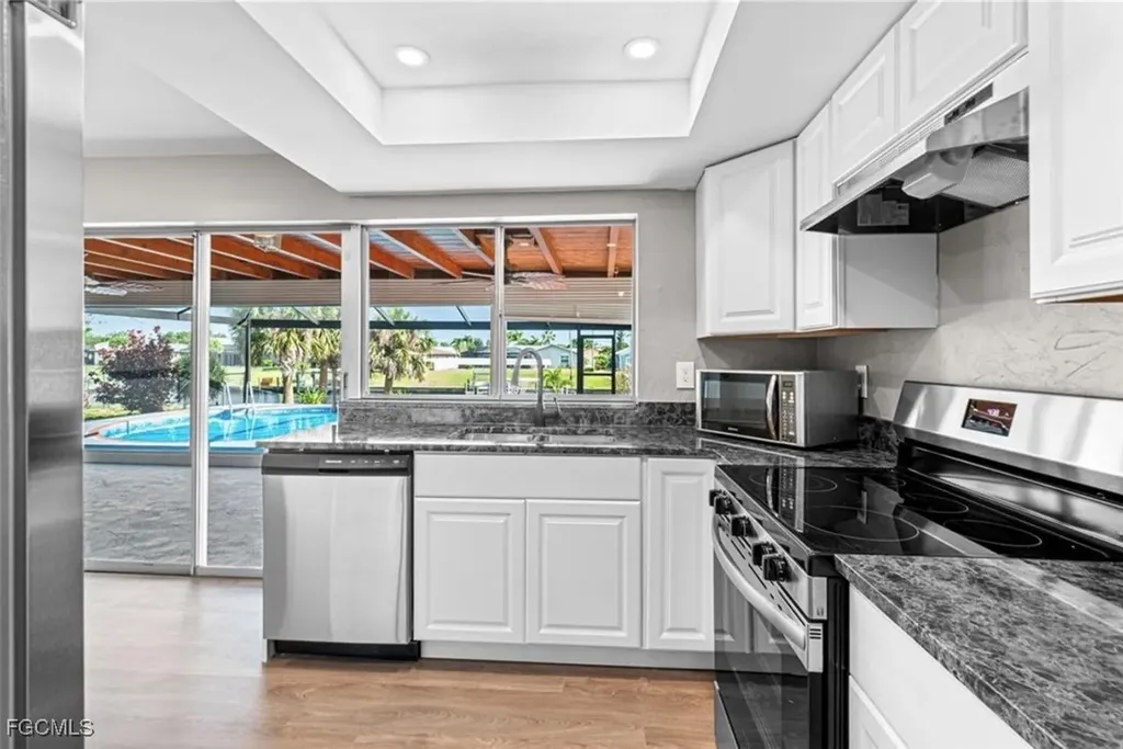 1220 SE 32nd Street Cape Coral FL 33904