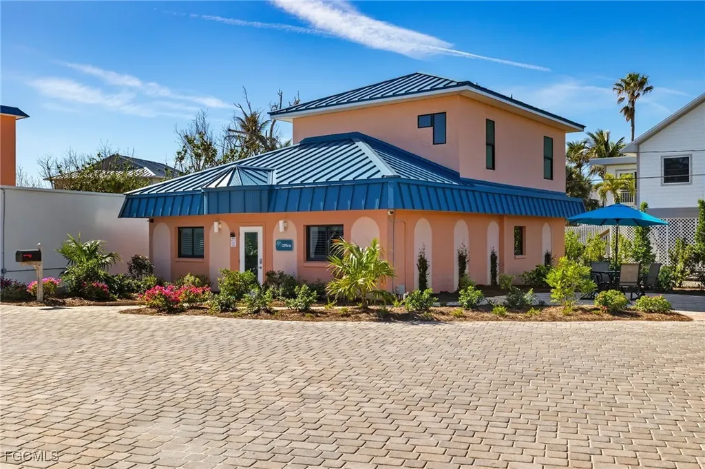 2230 Camino Del Mar Drive Sanibel FL 33957