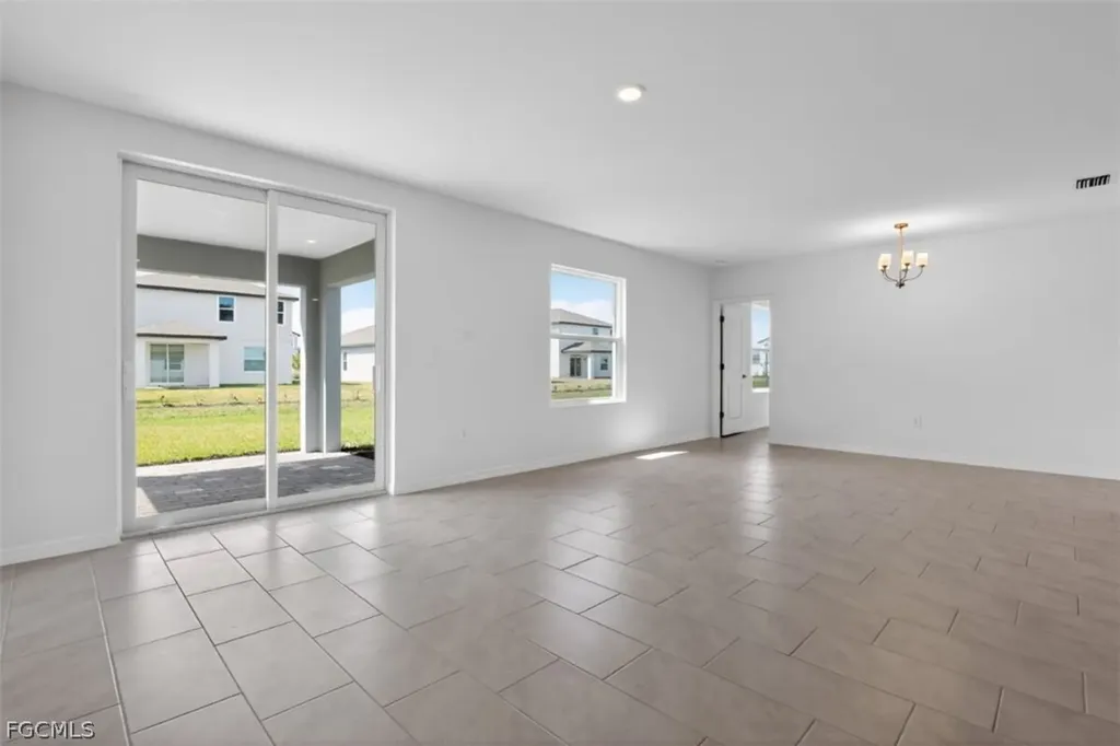 246 Lakeside Breeze Way Lehigh Acres FL 33936