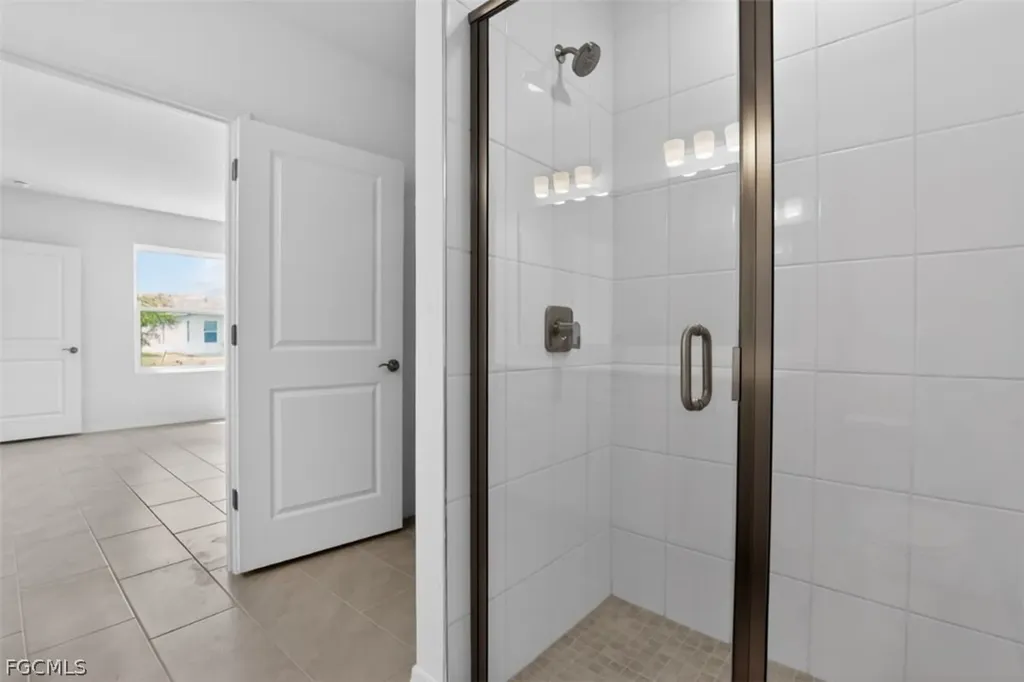 246 Lakeside Breeze Way Lehigh Acres FL 33936