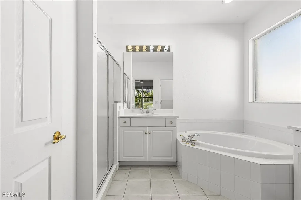 14021 Image Lake Court Fort Myers FL 33907