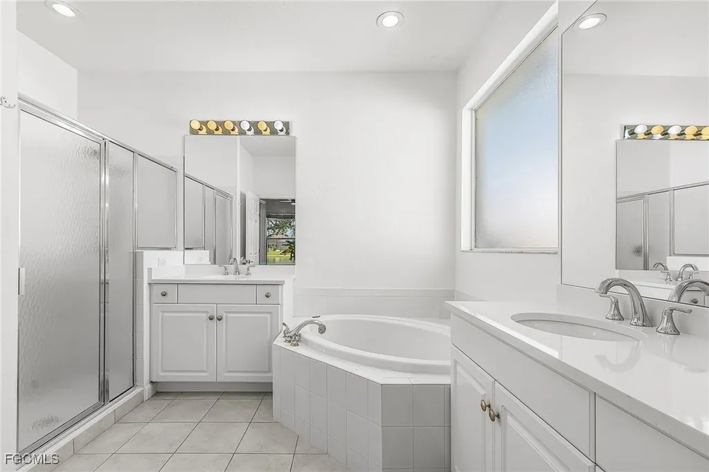 14021 Image Lake Court Fort Myers FL 33907