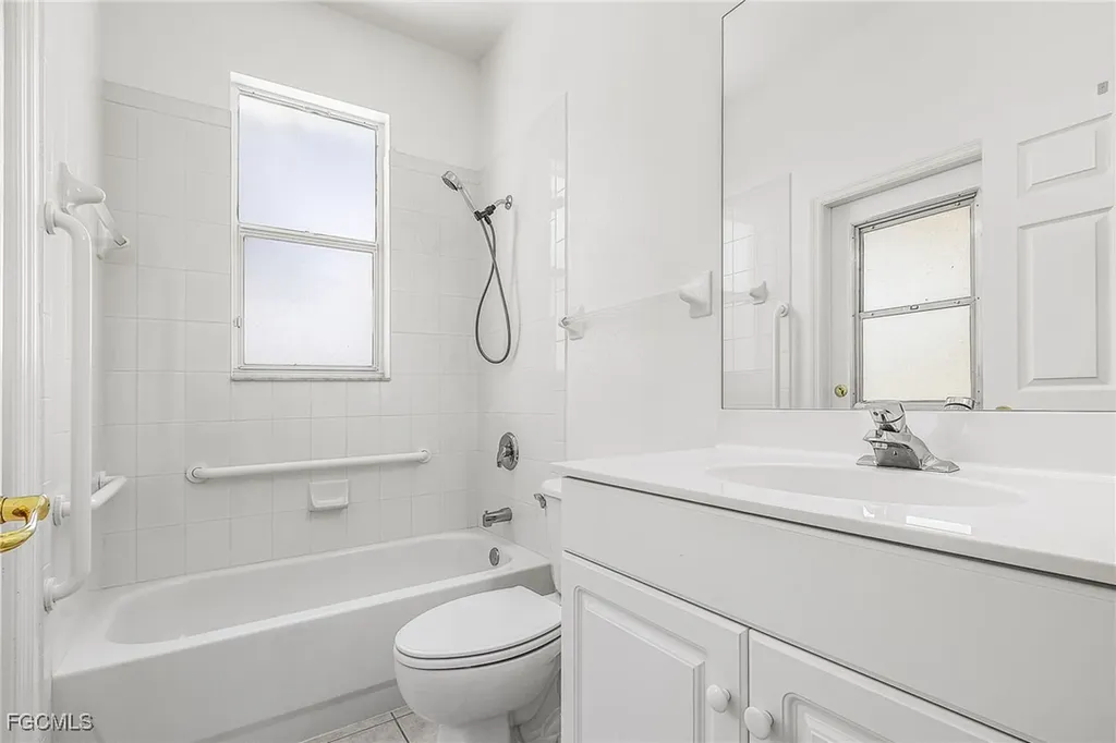 14021 Image Lake Court Fort Myers FL 33907