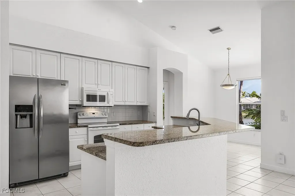 14021 Image Lake Court Fort Myers FL 33907