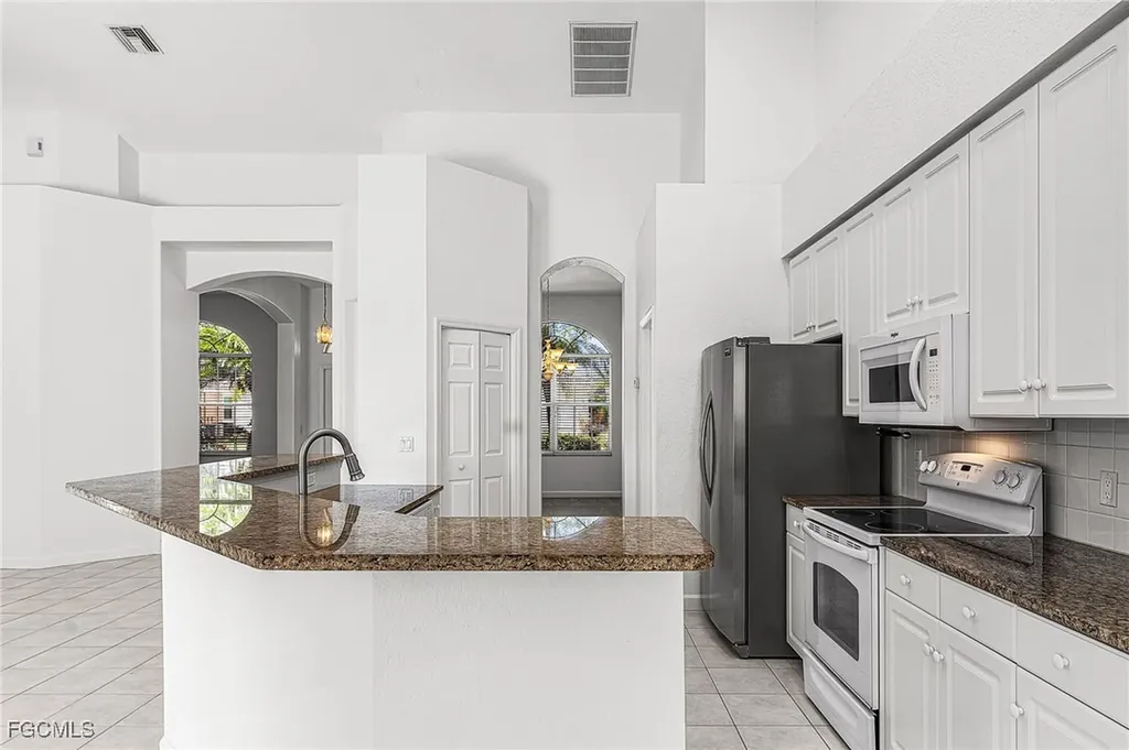 14021 Image Lake Court Fort Myers FL 33907