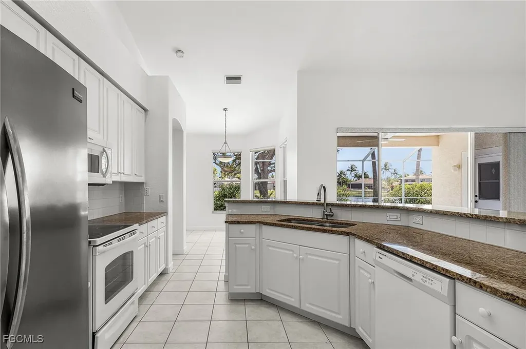 14021 Image Lake Court Fort Myers FL 33907