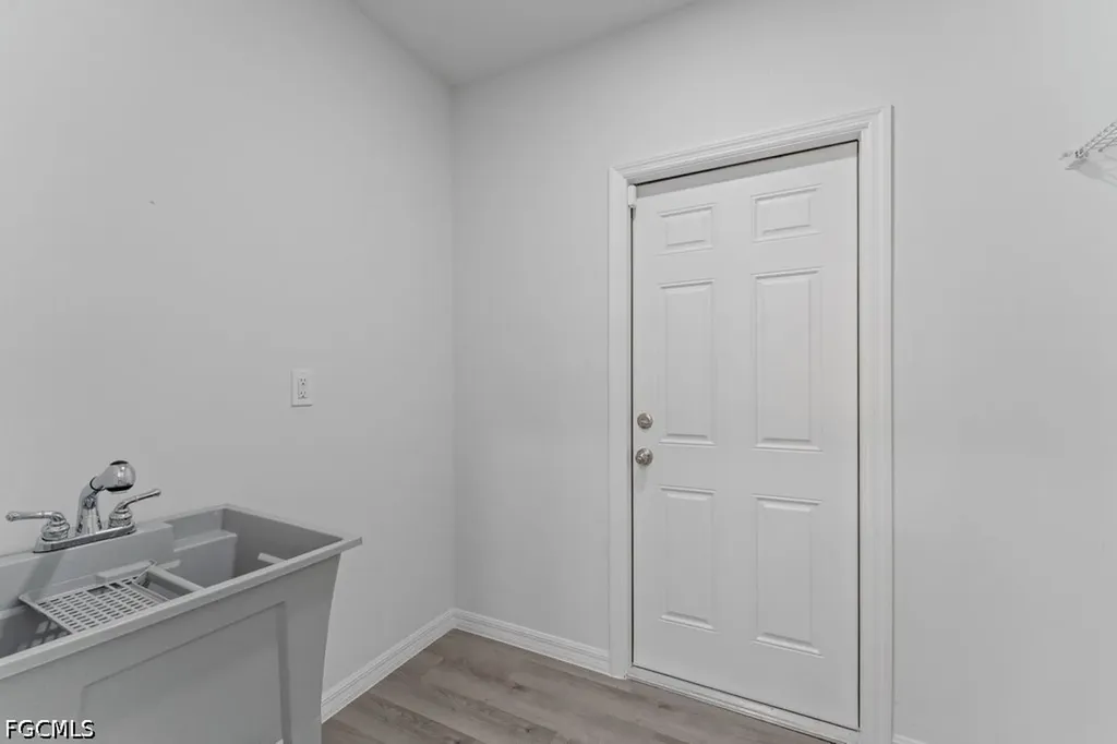 15 Hampton Avenue Lehigh Acres FL 33936