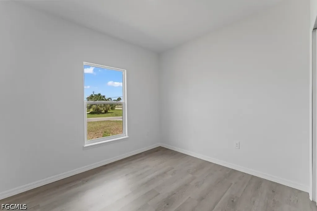 15 Hampton Avenue Lehigh Acres FL 33936