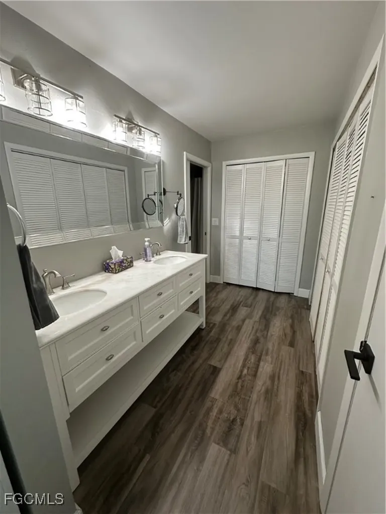 2330 SE 8th Terrace Cape Coral FL 33990
